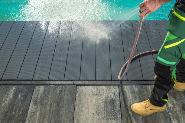 Why Choose Our Certified Pressure Washing Experts for Your Project Needs in Farmers Loop, AK?